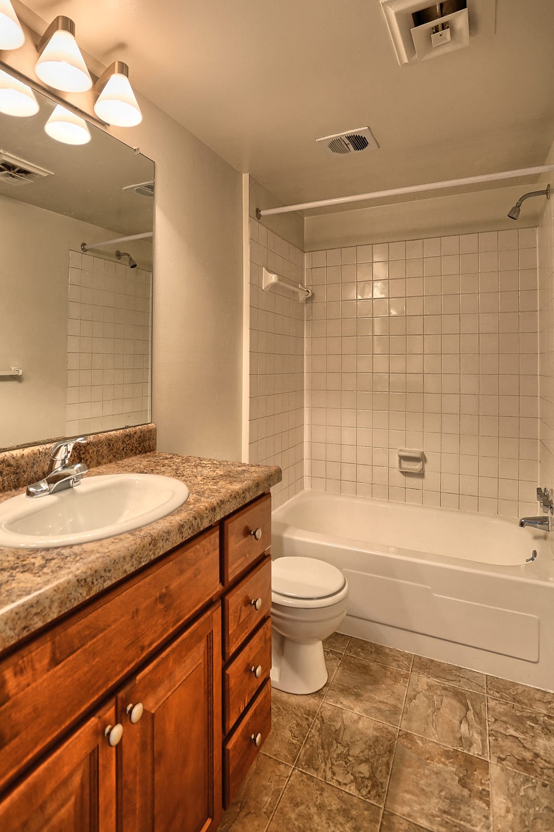 Mechanicsburg Aprtment Rentals Delbrook Manor Photos